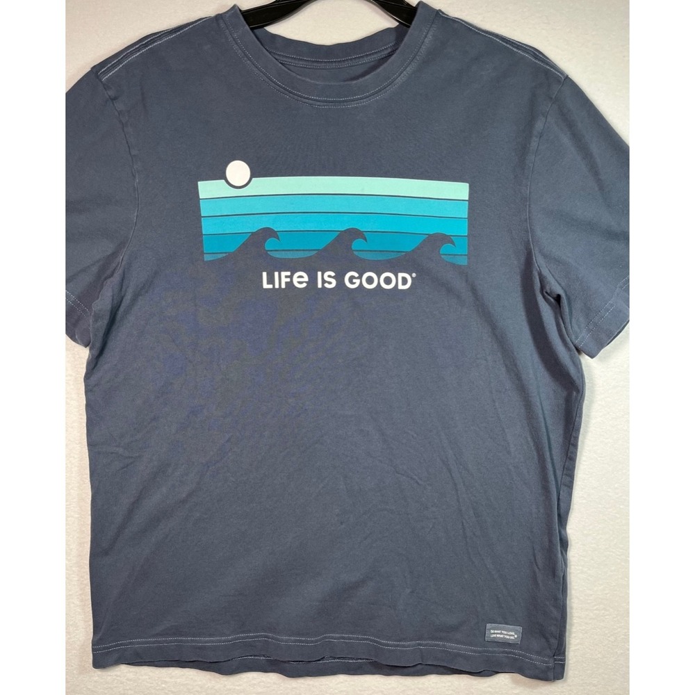 Life Is Good Men's Retro Wave Stripe Tee Shirt Darkest Blue Size MEDIUM